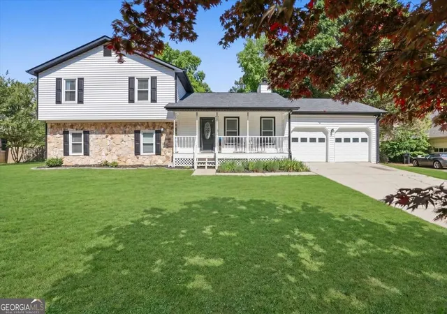 Photo 1 of Single family home for sale at 4805 Brandon Acres Ln, Buford, GA 30519 | MLS# 10763788 | Listing updated on 2026-09-18