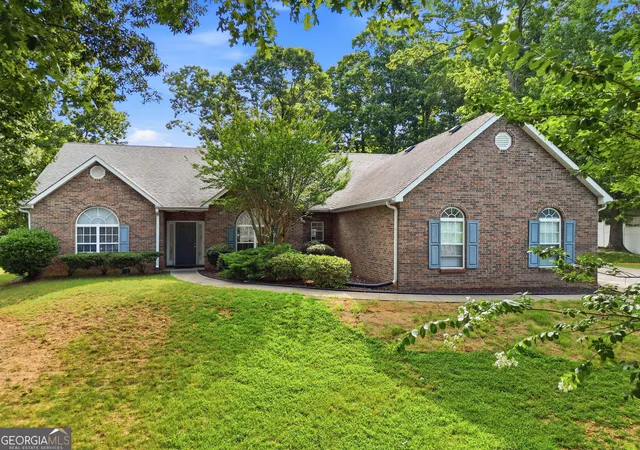 Photo 1 of Sale Pending at 204 Huntwood Ct, Ellenwood, GA 30294 | MLS# 10804890 | Listing updated on 2026-09-04
