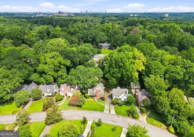Photo 3 of Single family home for sale at 135 Vidal Blvd, Decatur, GA 30030 | MLS# 10821720 | Listing updated on 2026-09-04