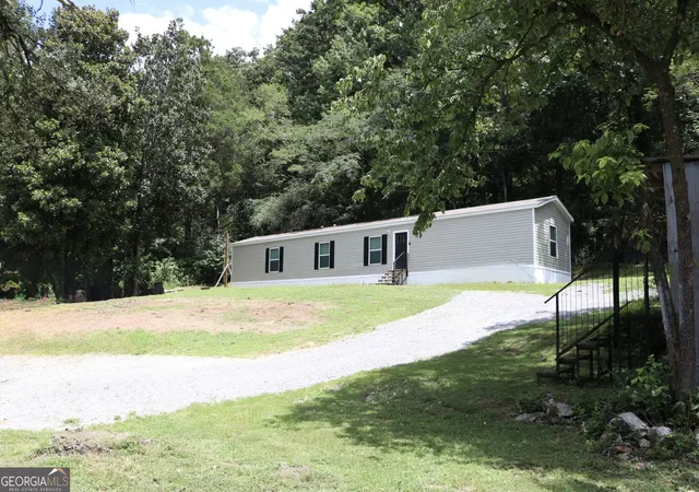 Photo 2 of Manufactured home for sale at 751 Martin Street, Summerville, GA 30747 | MLS# 10808888 | Listing updated on 2026-08-24