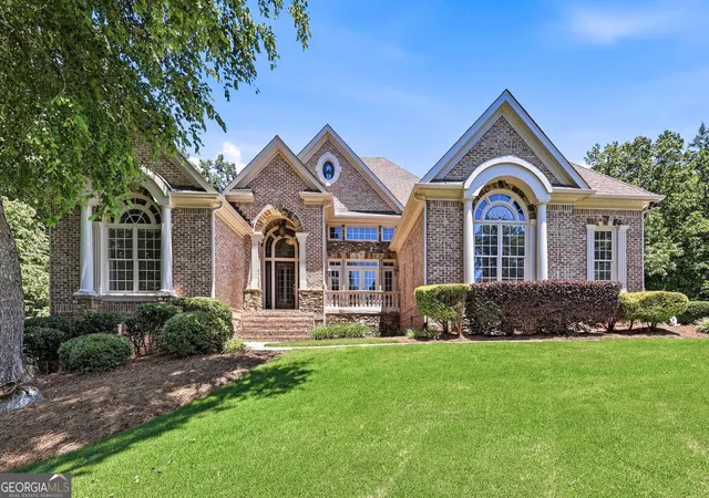 3rd image of 8235 Hurakan Creek Xing, Cumming, GA 30028 | MLS# 10802430