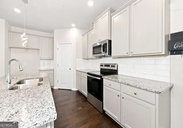 5th image of 2198 Justify Ln, Lithonia, GA 30058 | MLS# 10825917