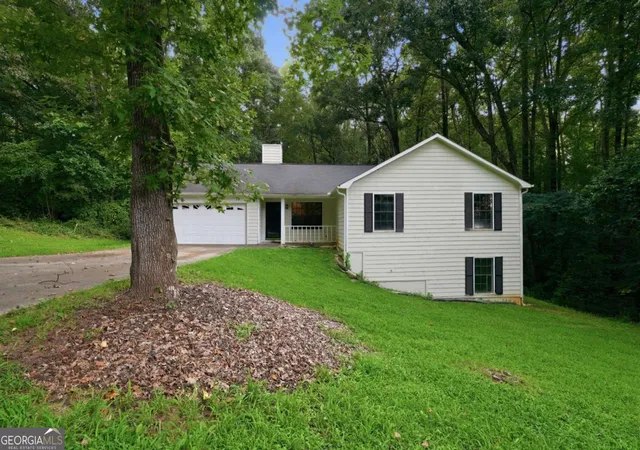 Photo 1 of Single family home for sale at 3971 Woodbridge Dr, Snellville, GA 30039 | MLS# 10821500 | Listing updated on 2026-09-21