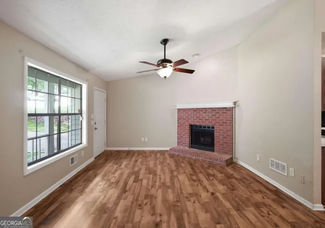 Photo 4 of Single family home for sale at 3971 Woodbridge Dr, Snellville, GA 30039 | MLS# 10821500 | Listing updated on 2026-09-21