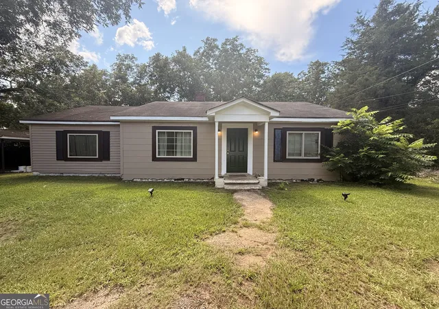 1st image of 2471 Old Atlanta Rd, Griffin, GA 30223 | MLS# 10826170