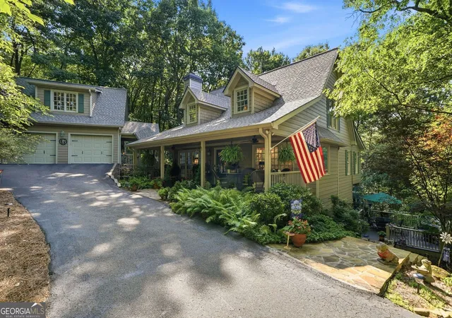 Photo 2 of Single family home for sale at 137 Lady Slipper Ln, Jasper, GA 30143 | MLS# 10814066 | Listing updated on 2026-09-12