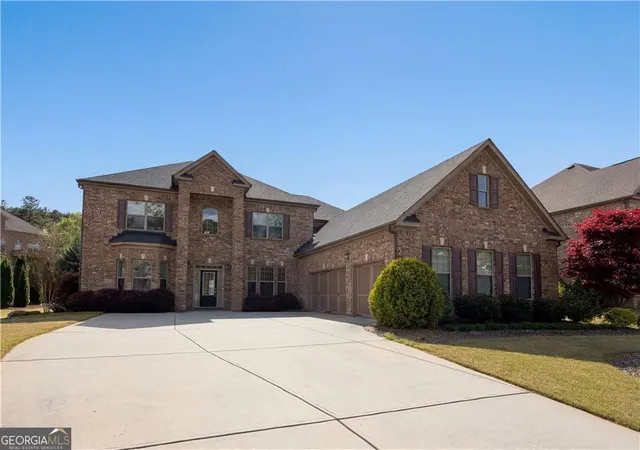 3rd image of 220 Shellbark Dr, Mcdonough, GA 30252 | MLS# 10732333