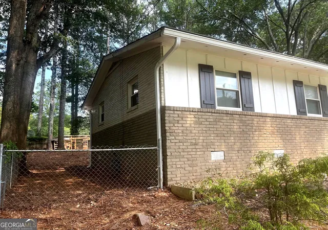 4th image of 619 Se Inglewood Dr, Smyrna, GA 30080 | MLS# 10755111