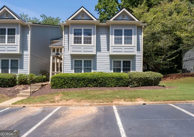 1st image of 27 Doranne Ct Se #27, Smyrna, GA 30080 | MLS# 10832128