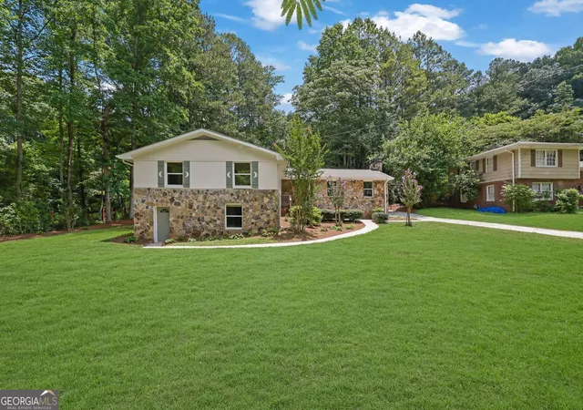 Photo 2 of Single family home for sale at 2270 Addison Rd Ne, Marietta, GA 30066 | MLS# 10798477 | Listing updated on 2026-09-13
