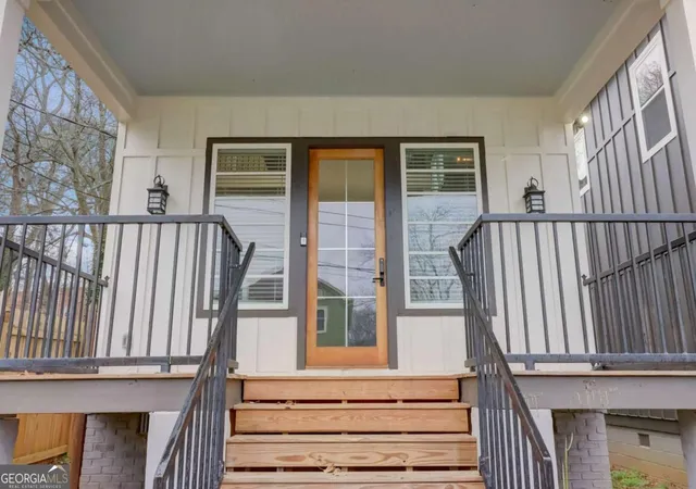 2nd image of 975 Welch St Sw, Atlanta, GA 30310 | MLS# 10607650