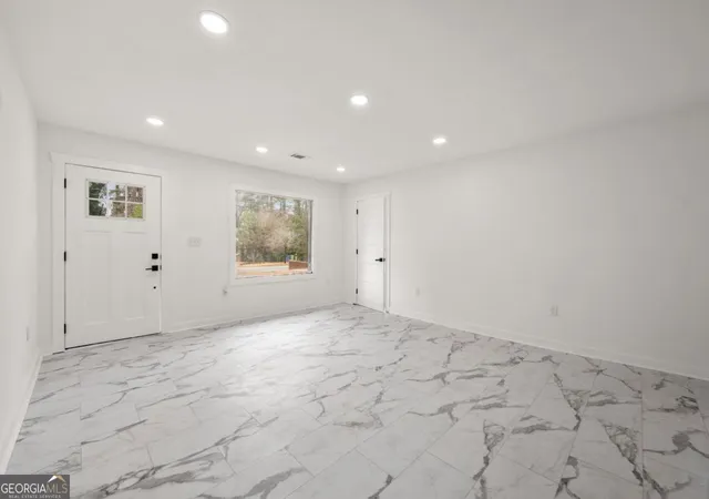 Photo 3 of Single family home for sale at 641 Hamilton E Holmes Dr Nw, Atlanta, GA 30318 | MLS# 10823349 | Listing updated on 2026-09-22