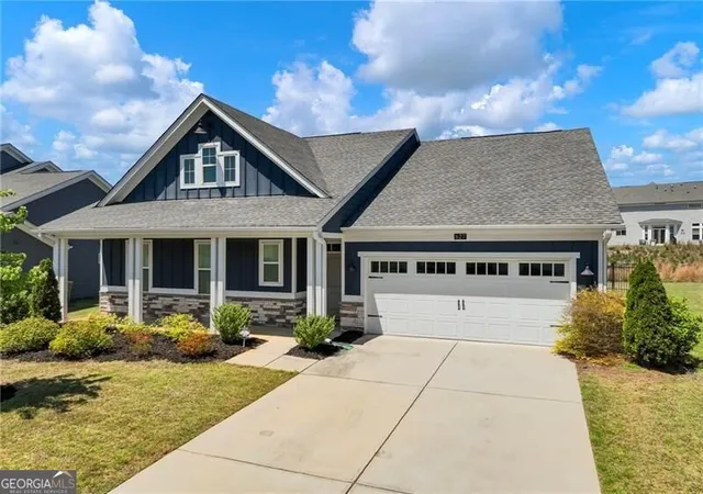 1st image of 627 Michigan Cir, Hoschton, GA 30548 | MLS# 10825631