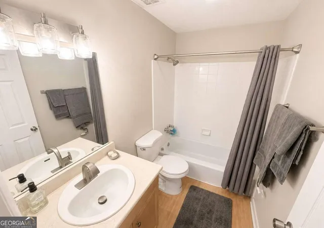4th image of 1150 Collier Rd, Atlanta, GA 30318