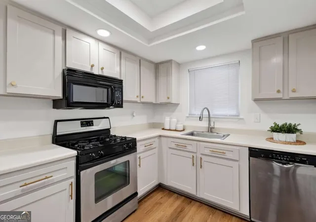 Photo 4 of Townhouse for sale at 2000 Stratford Pl SE, Marietta, GA 30067 | MLS# 10830011 | Listing updated on 2026-09-03