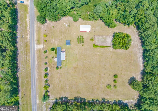 Photo 4 of Manufactured home for sale at 2449 H B Dixon Rd, Sparta, GA 31087 | MLS# 10814185 | Listing updated on 2026-09-08