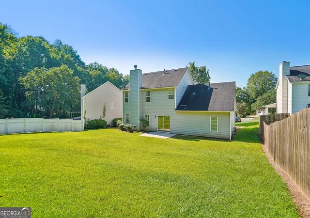 Photo 3 of Single family home for sale at 382 Silverthorn, Marietta, GA 30064 | MLS# 10830900 | Listing updated on 2026-09-16