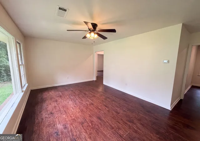 Photo 3 of Single family home for sale at 856 Glenway Dr, East Point, GA 30344 | MLS# 10809309 | Listing updated on 2026-09-18