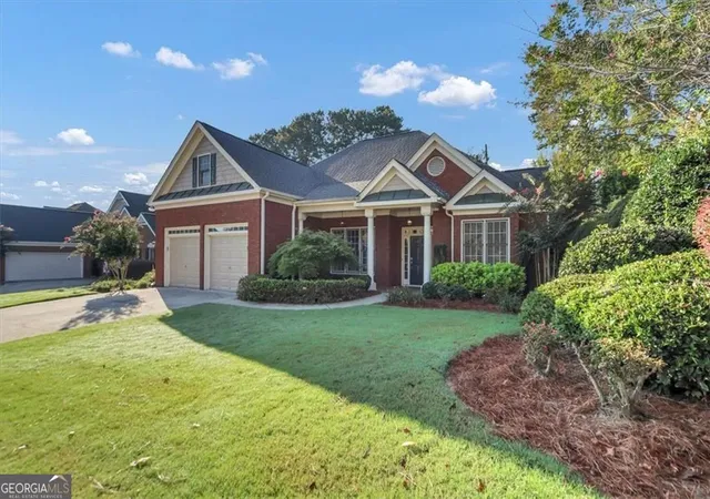 Photo 1 of Single family home for sale at 182 Fairway View Xing, Acworth, GA 30101 | MLS# 10833445 | Listing updated on 2026-10-17