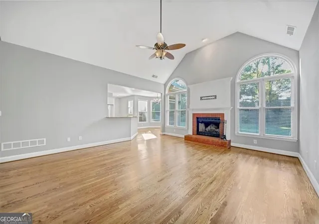 Photo 4 of Single family home for sale at 182 Fairway View Xing, Acworth, GA 30101 | MLS# 10833445 | Listing updated on 2026-10-17