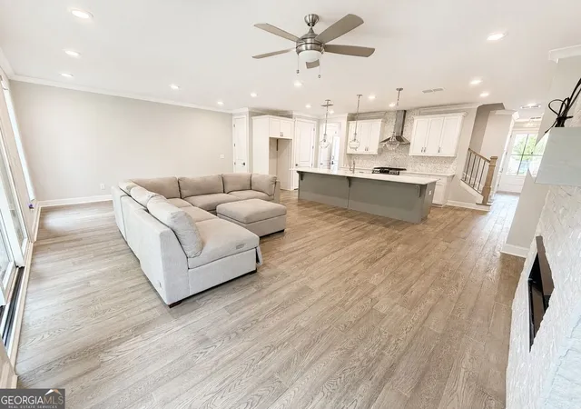 2nd image of 417 Duncan Dene Dr, Johns Creek, GA 30022 | MLS# 10830384