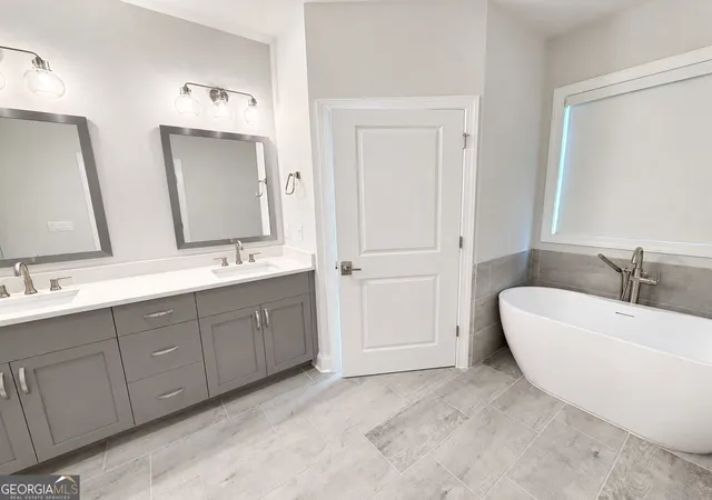 5th image of 417 Duncan Dene Dr, Johns Creek, GA 30022 | MLS# 10830384
