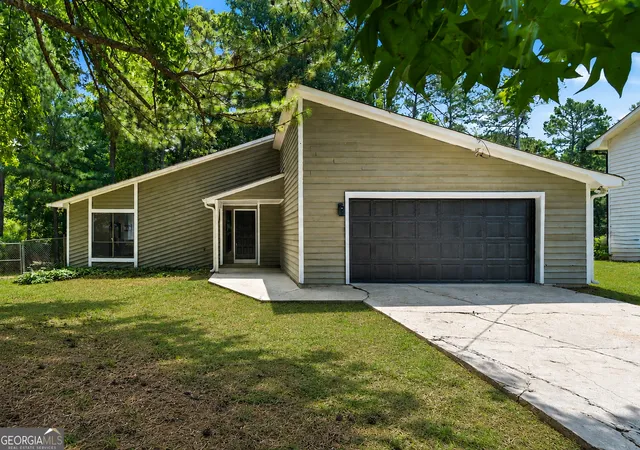 Photo 1 of Single family home for sale at 6350 Beethoven Cir, Riverdale, GA 30296 | MLS# 10804531 | Listing updated on 2026-09-12