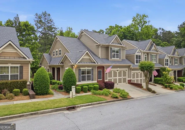 2nd image of 1945 Brannon Commons Cir, Cumming, GA 30041 | MLS# 10759754