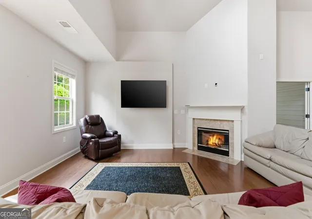 5th image of 1945 Brannon Commons Cir, Cumming, GA 30041 | MLS# 10759754