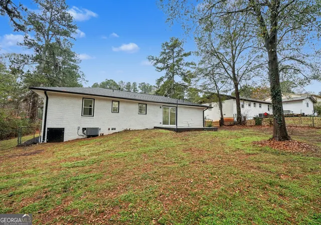 Homes for sale in Smyrna, GA | 61 Overbrook Dr Se, Smyrna, GA 30082 | MLS# 10656473