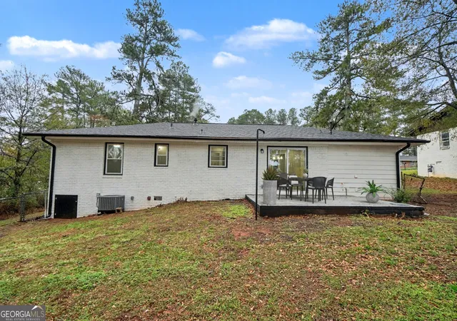 Homes for sale in Smyrna, GA | 61 Overbrook Dr Se, Smyrna, GA 30082 | MLS# 10656473