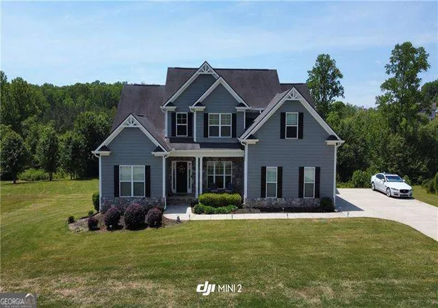 Homes for sale in Dawsonville, GA | 132 Blue Sky Dr, Dawsonville, GA 30534 | MLS# 10804327