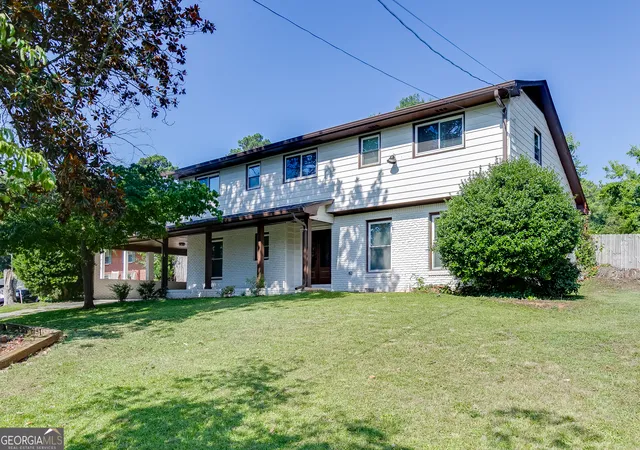 Photo 3 of Sale Pending at 3614 Revere Rd Sw, Atlanta, GA 30331 | MLS# 10802964 | Listing updated on 2026-10-09
