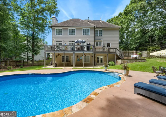 Photo 3 of Single family home for sale at 205 Knollwood Ct, Peachtree City, GA 30269 | MLS# 10793427 | Listing updated on 2026-09-24