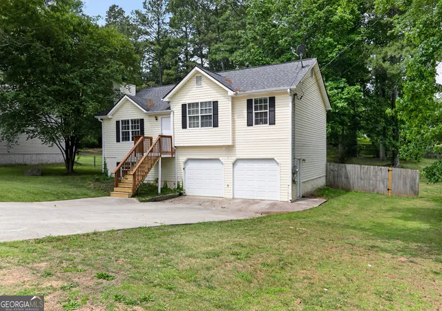 Photo 1 of Sale Pending at 71 Burton Dr, Douglasville, GA 30134 | MLS# 10768181 | Listing updated on 2026-08-15