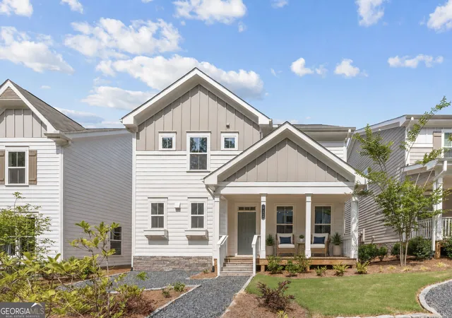 Photo 1 of Single family home for sale at 911 East Green Ln, Clarkston, GA 30021 | MLS# 10725183 | Listing updated on 2026-08-26