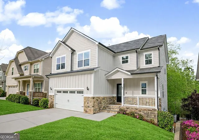 Photo 3 of Single family home for sale at 67 Seabiscuit Cour, Newnan, GA 30263 | MLS# 10822935 | Listing updated on 2026-10-06