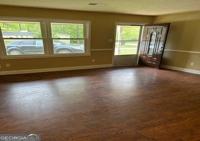 3rd image of 105 Longstreet Cir, Oxford, GA 30054 | MLS# 10758035