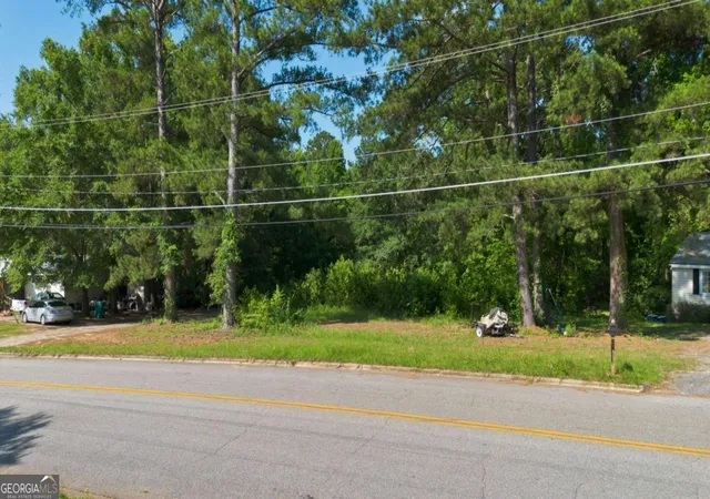 Homes for sale in Milledgeville, GA | 2420 Grandview Dr Ne, Milledgeville, GA 31061 | MLS# 10800601
