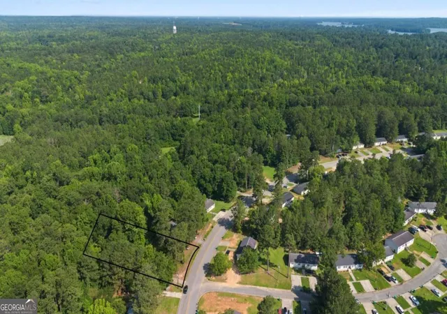 Homes for sale in Milledgeville, GA | 2420 Grandview Dr Ne, Milledgeville, GA 31061 | MLS# 10800601
