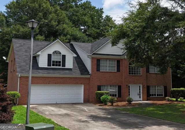 Photo 2 of Single family home for sale at 20 Academy Court, Oxford, GA 30054 | MLS# 10802372 | Listing updated on 2026-08-22