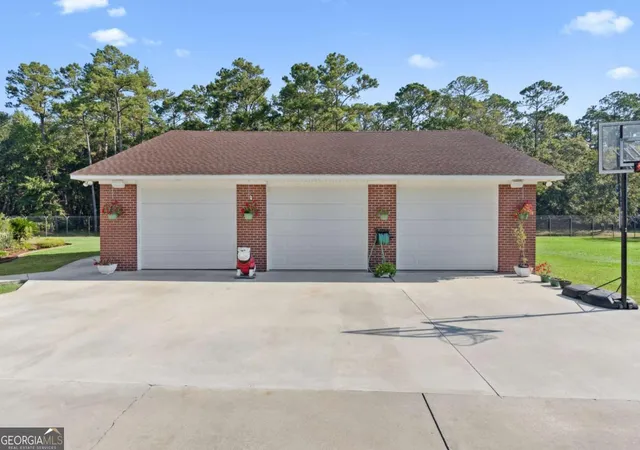 5th image of 435 Chapel Crossing Rd, Brunswick, GA 31525 | MLS# 10607395