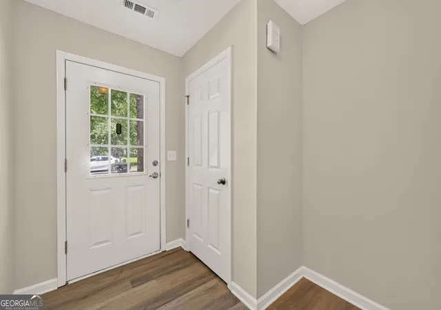 Photo 4 of Sale Pending at 1513 Conley Wy, Conley, GA 30288 | MLS# 10829390 | Listing updated on 2026-08-31