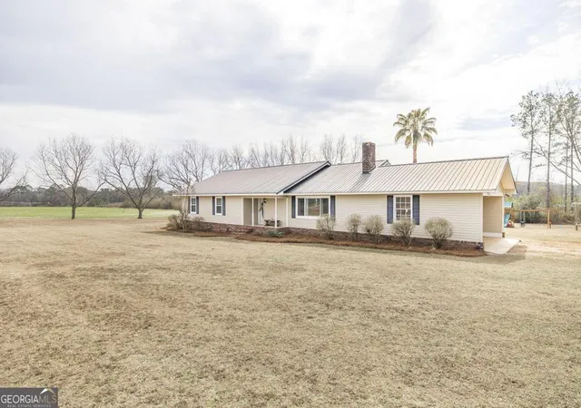 Homes for sale in Abbeville, GA | 1920 Harvey Rd, Abbeville, GA 31001 | MLS# 10688671