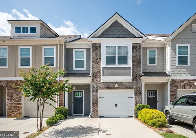 Homes for sale in Lithonia, GA | 6446 Scudders Dr, Lithonia, GA 30058 | MLS# 10797348