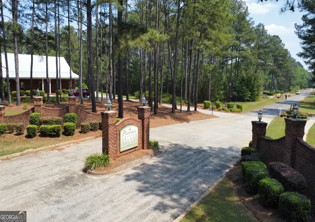 2nd image of 3042 Plantation Dr, Dublin, GA 31021 | MLS# 10734969