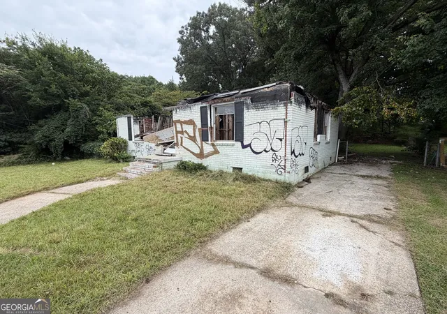 3rd image of 2022 Cook Rd, Decatur, GA 30032 | MLS# 10816111