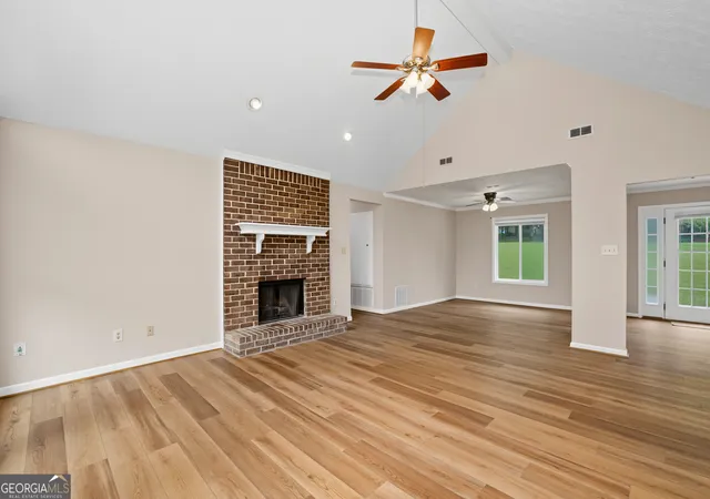 2nd image of 165 Hilo Rd, Fayetteville, GA 30215 | MLS# 10815146
