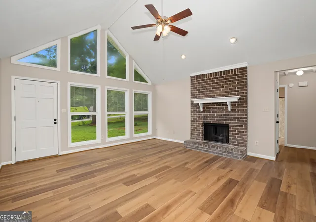 3rd image of 165 Hilo Rd, Fayetteville, GA 30215 | MLS# 10815146
