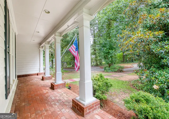 Photo 3 of Single family home for sale at 205 White Road, Fayetteville, GA 30214 | MLS# 10823755 | Listing updated on 2026-09-19